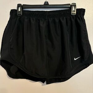 Black Nike Running shorts w Lining, Size XL